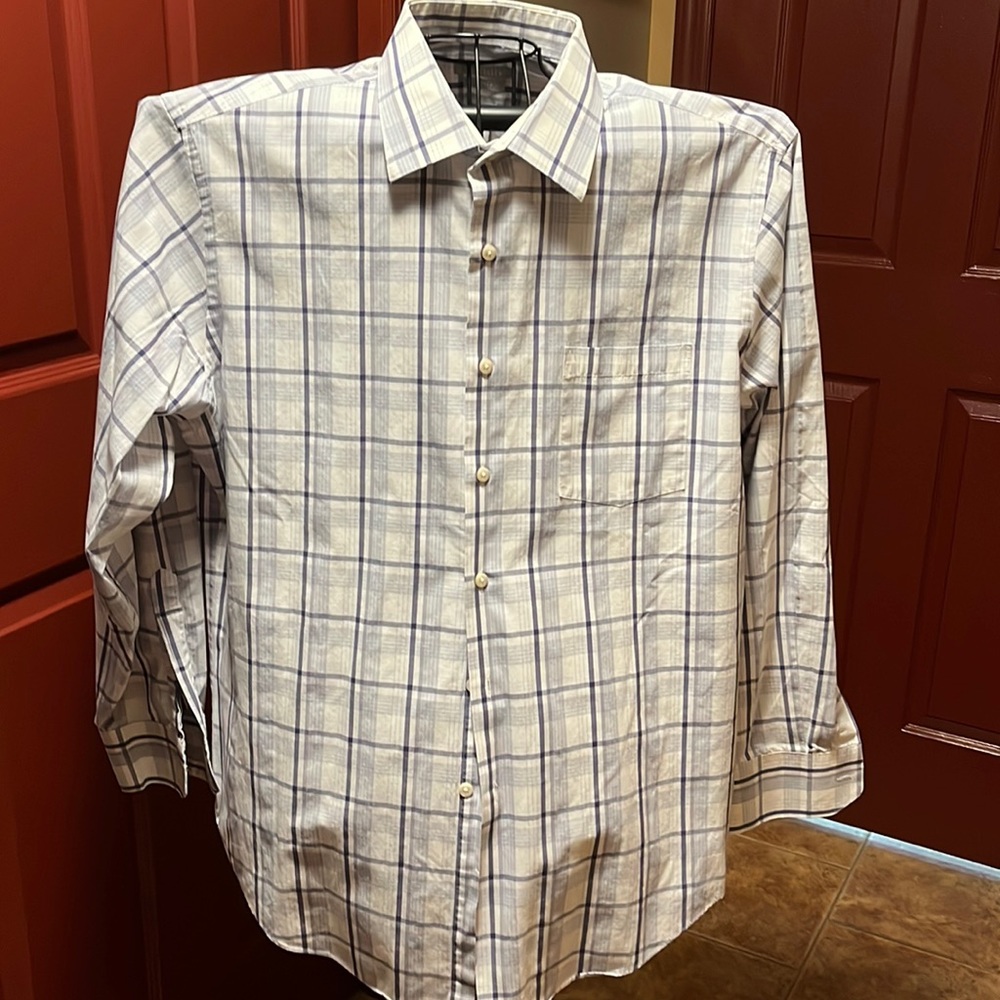 VanHeusen Mens Dress Shirt